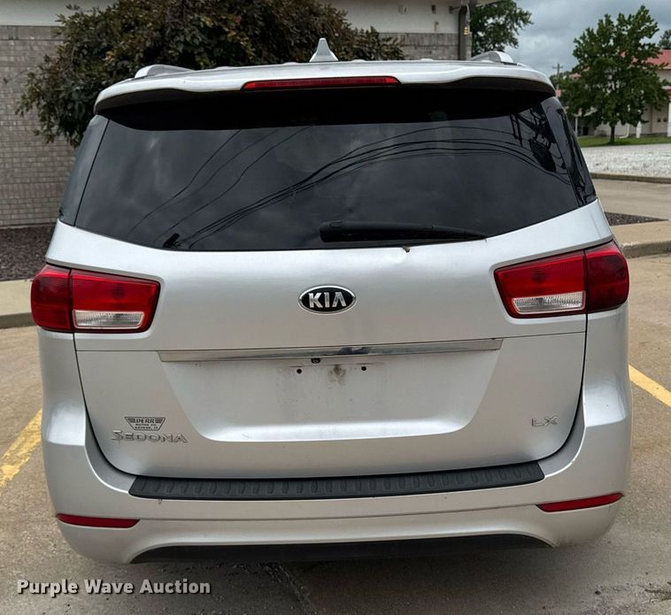 image for item EM2166 2015 Kia Sedona LX van