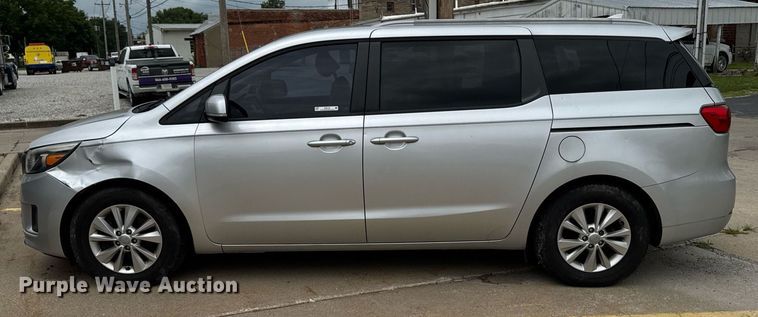 image for item EM2166 2015 Kia Sedona LX van