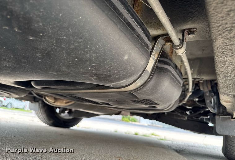 image for item EM2166 2015 Kia Sedona LX van