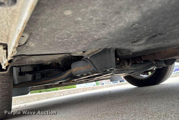 image for item EM2166 2015 Kia Sedona LX van