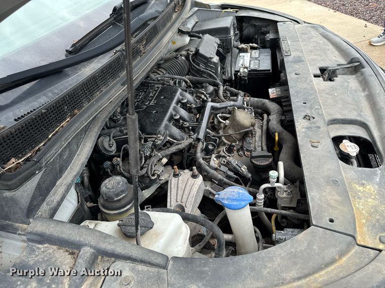 image for item EM2166 2015 Kia Sedona LX van