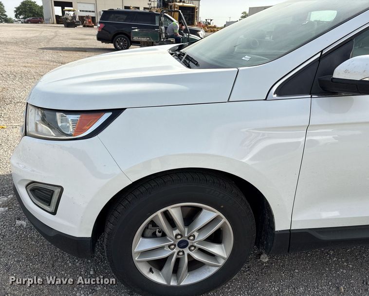 image for item EM2533 2018 Ford Edge SEL SUV