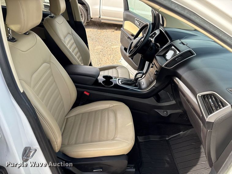 image for item EM2533 2018 Ford Edge SEL SUV