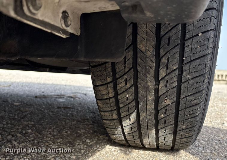 image for item EM2533 2018 Ford Edge SEL SUV