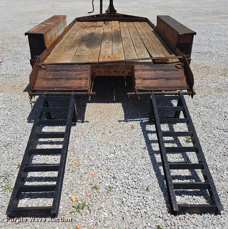 image for item EN2005 1992 Belshe equipment trailer