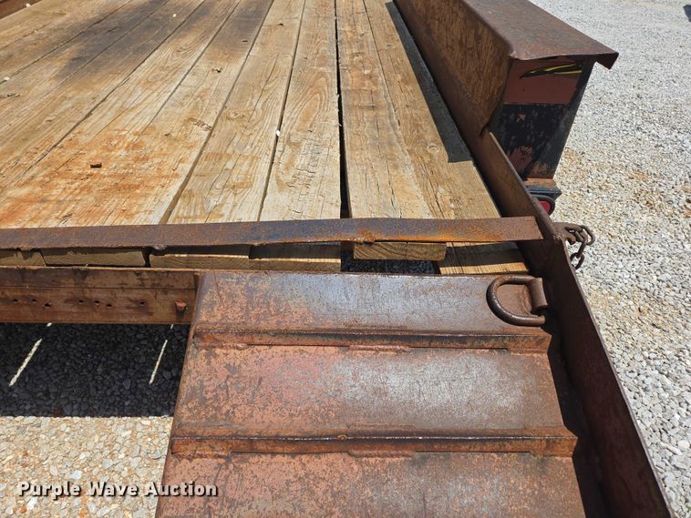 image for item EN2005 1992 Belshe equipment trailer