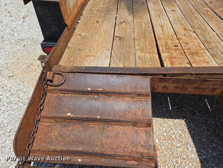 image for item EN2005 1992 Belshe equipment trailer