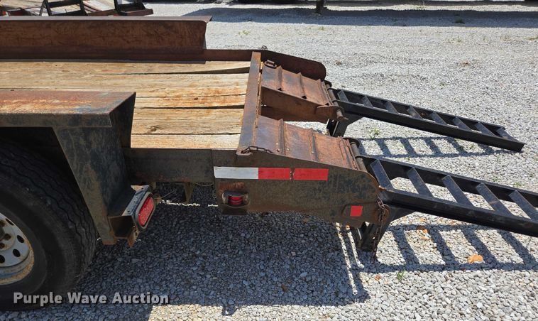 image for item EN2005 1992 Belshe equipment trailer