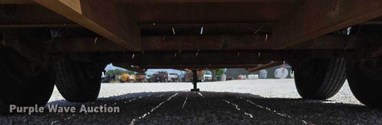 image for item EN2005 1992 Belshe equipment trailer