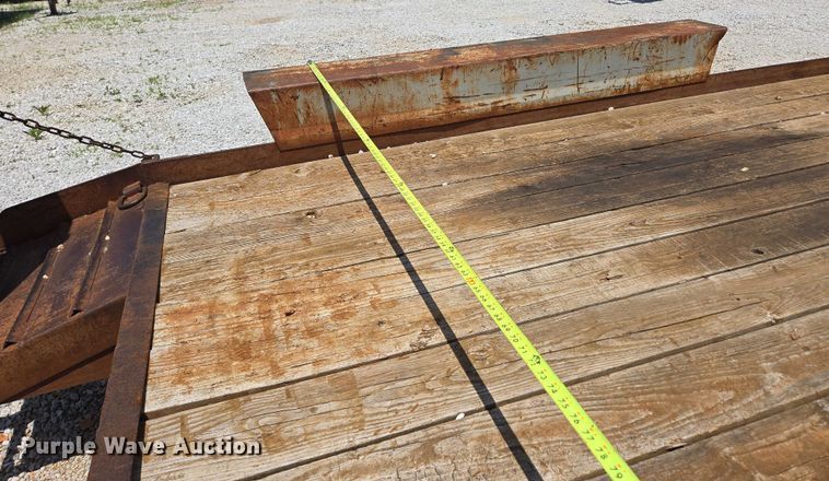 image for item EN2005 1992 Belshe equipment trailer