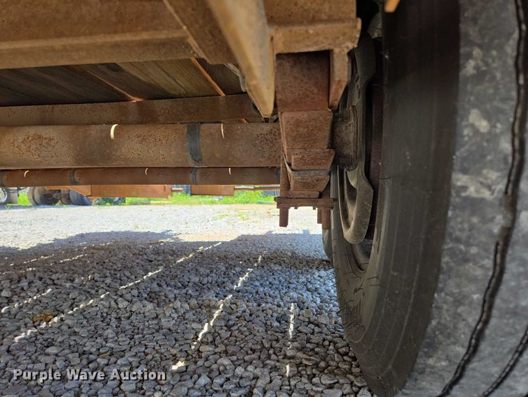 image for item EN2005 1992 Belshe equipment trailer