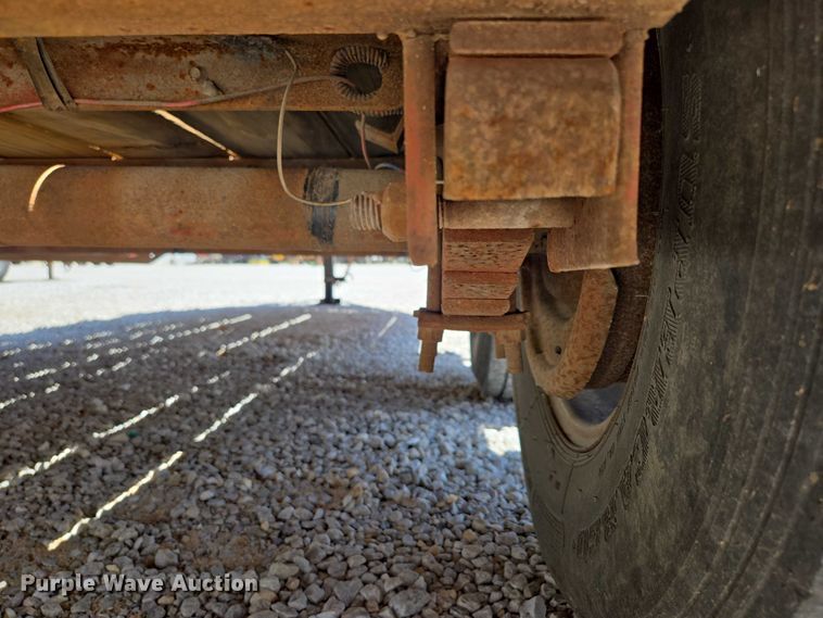 image for item EN2005 1992 Belshe equipment trailer