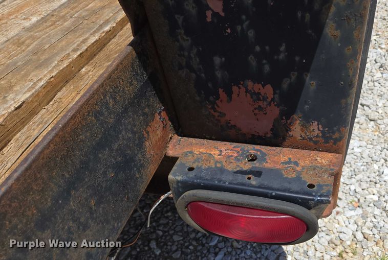 image for item EN2005 1992 Belshe equipment trailer