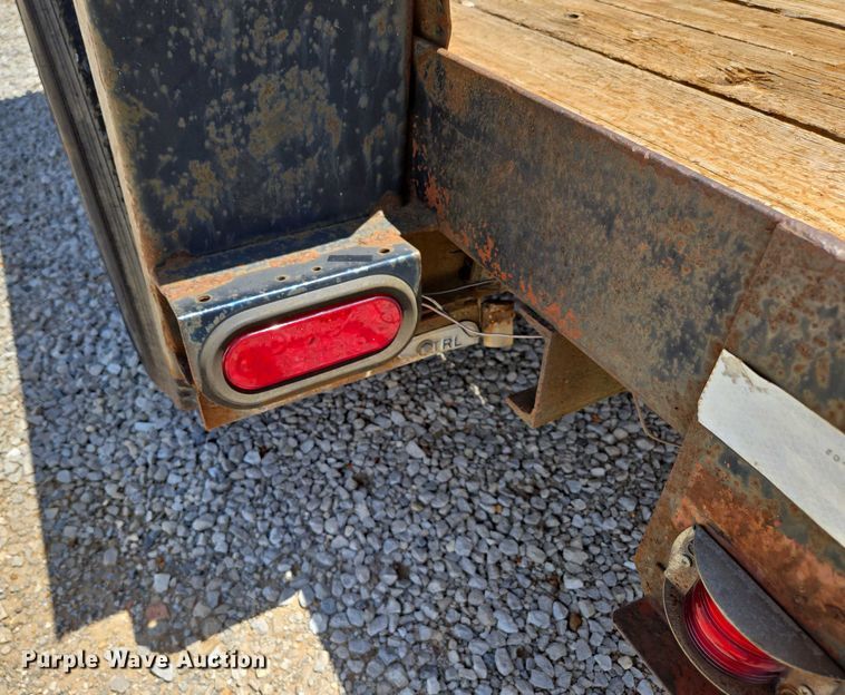 image for item EN2005 1992 Belshe equipment trailer