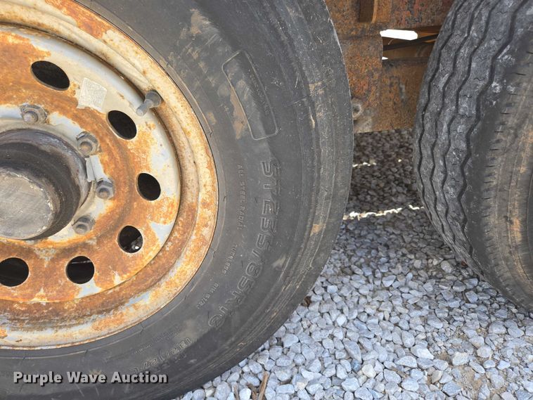 image for item EN2005 1992 Belshe equipment trailer