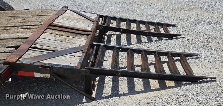 image for item EN2006 2015 Doolittle equipment trailer