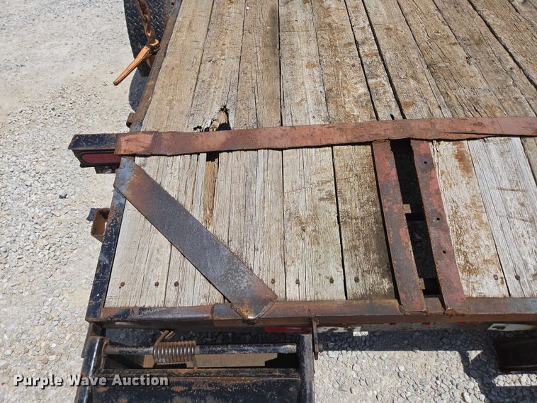 image for item EN2006 2015 Doolittle equipment trailer