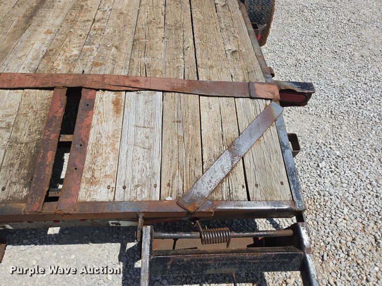 image for item EN2006 2015 Doolittle equipment trailer