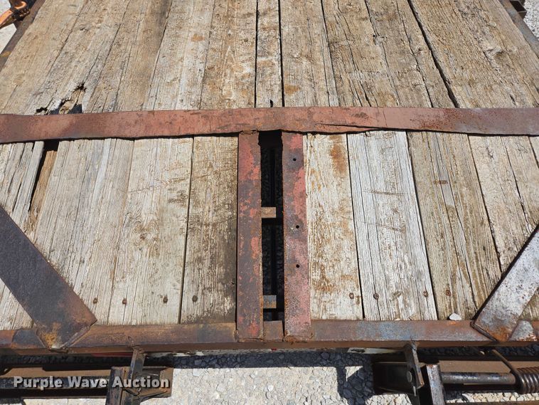 image for item EN2006 2015 Doolittle equipment trailer