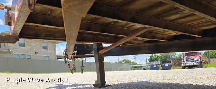 image for item EN2006 2015 Doolittle equipment trailer