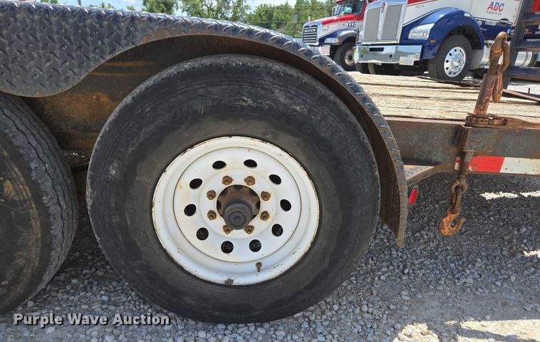 image for item EN2006 2015 Doolittle equipment trailer