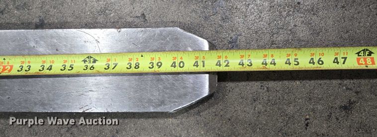 image for item EN2009 Raymond 750 DR32TT reach truck