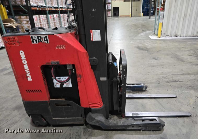 image for item EN2009 Raymond 750 DR32TT reach truck