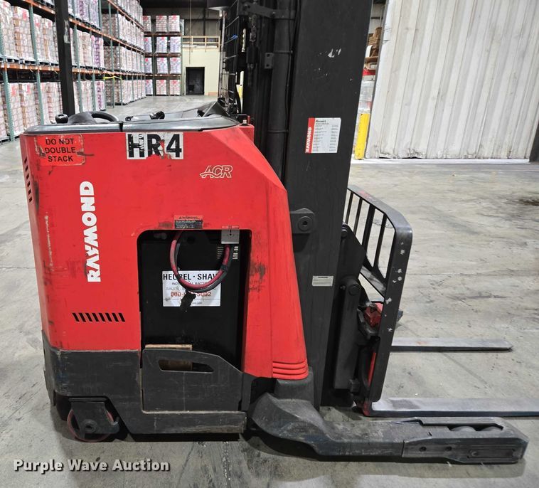 image for item EN2009 Raymond 750 DR32TT reach truck