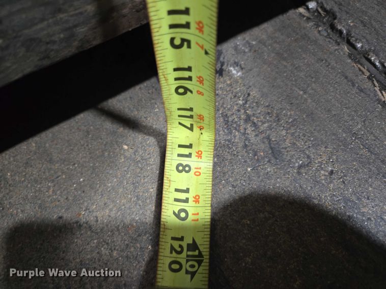 image for item EN2009 Raymond 750 DR32TT reach truck