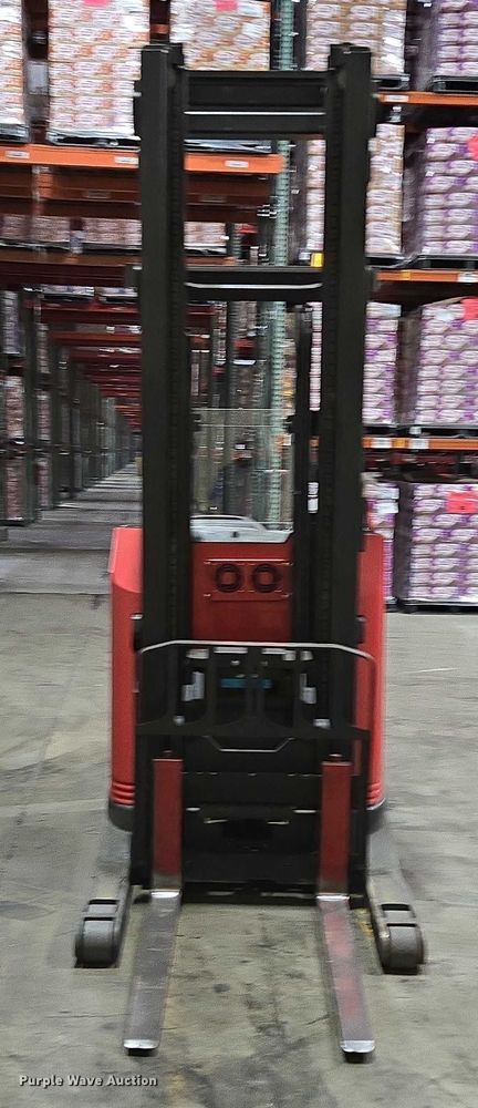 image for item EN2010 Raymond 750-R45TT reach truck