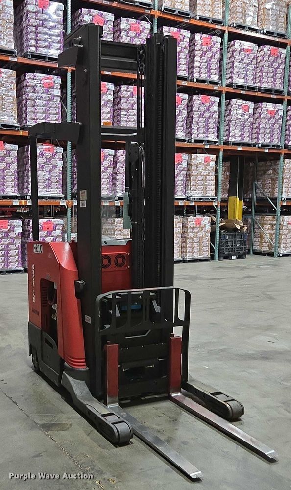 image for item EN2010 Raymond 750-R45TT reach truck