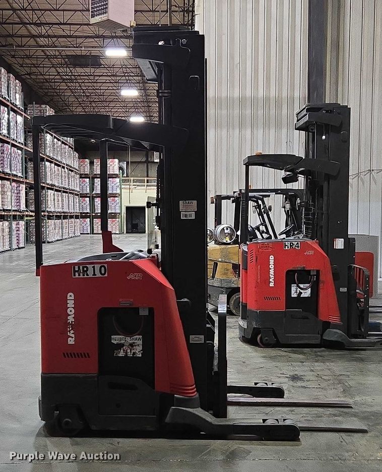 image for item EN2010 Raymond 750-R45TT reach truck