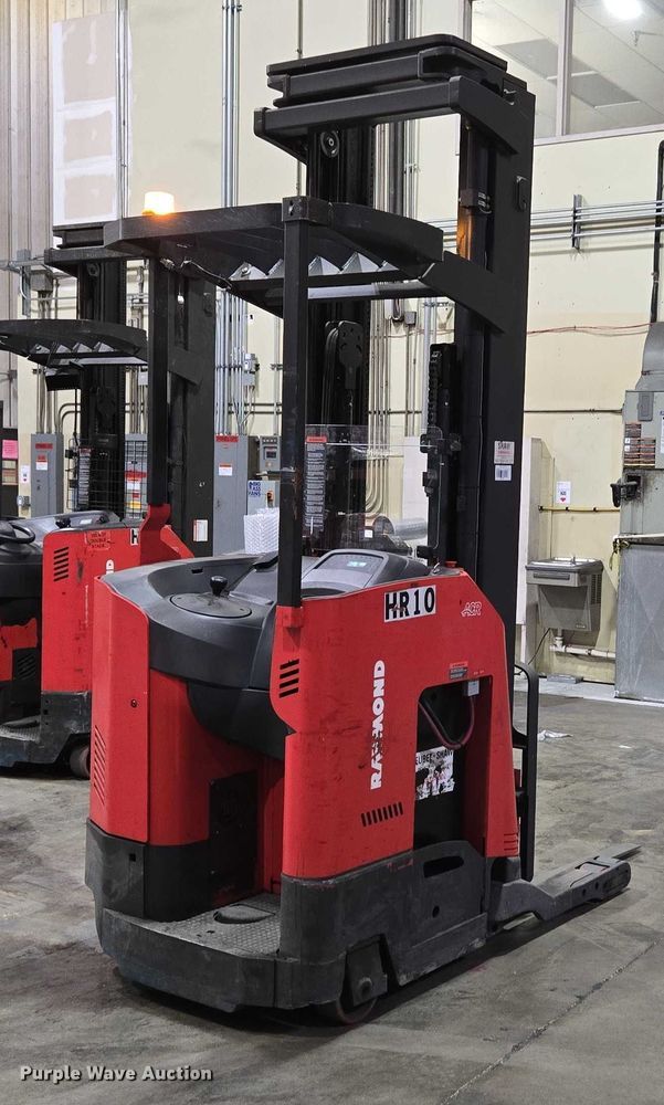 image for item EN2010 Raymond 750-R45TT reach truck