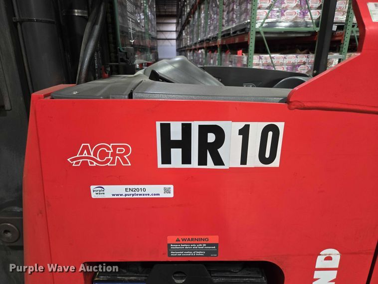 image for item EN2010 Raymond 750-R45TT reach truck