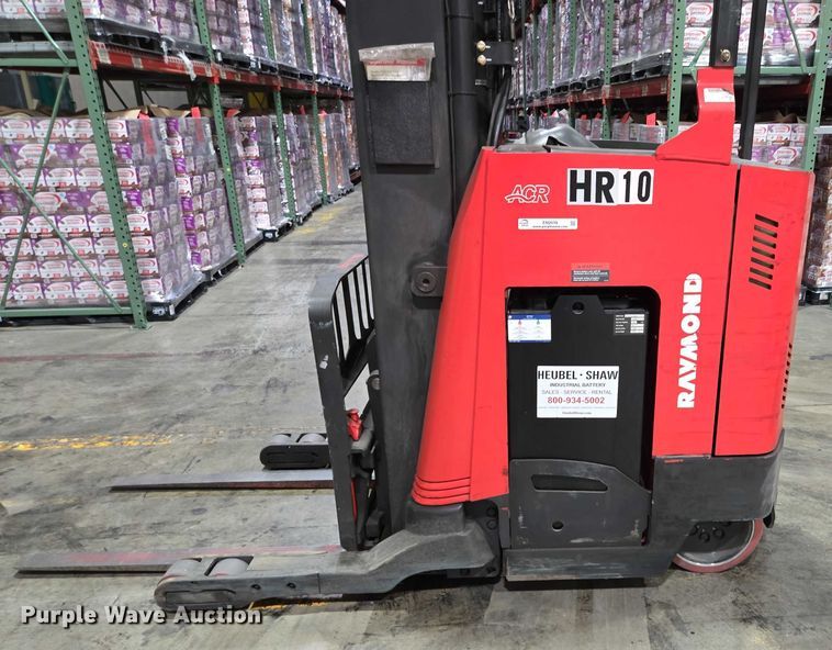 image for item EN2010 Raymond 750-R45TT reach truck