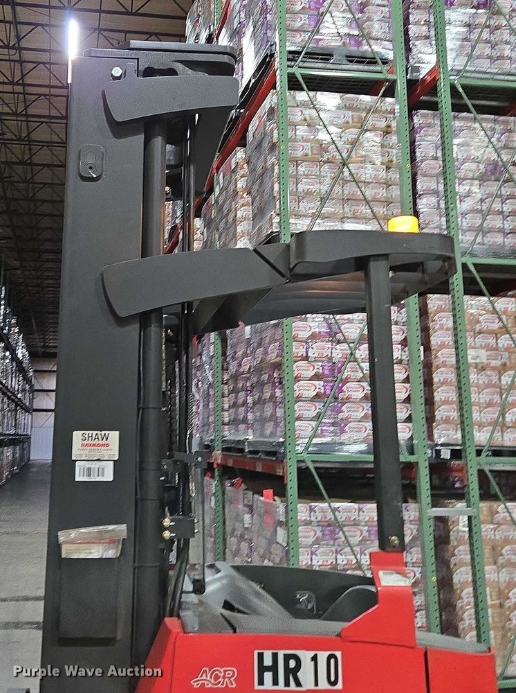 image for item EN2010 Raymond 750-R45TT reach truck