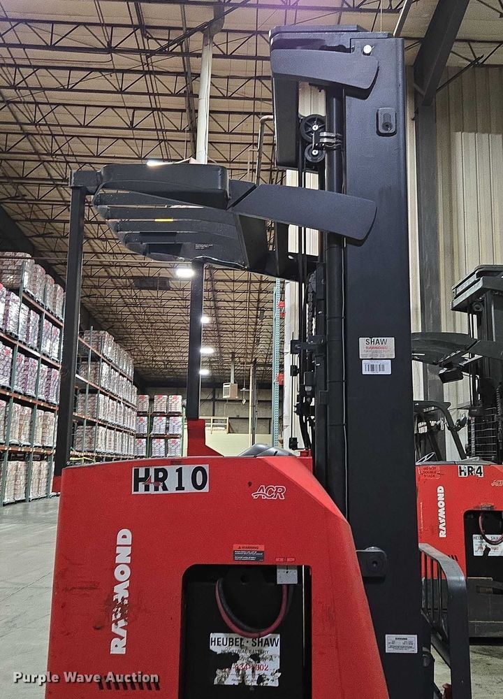image for item EN2010 Raymond 750-R45TT reach truck