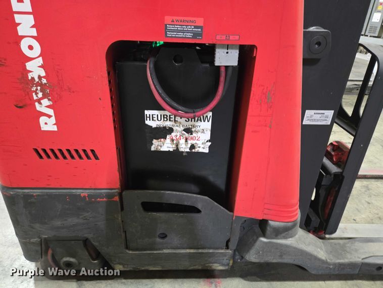 image for item EN2010 Raymond 750-R45TT reach truck