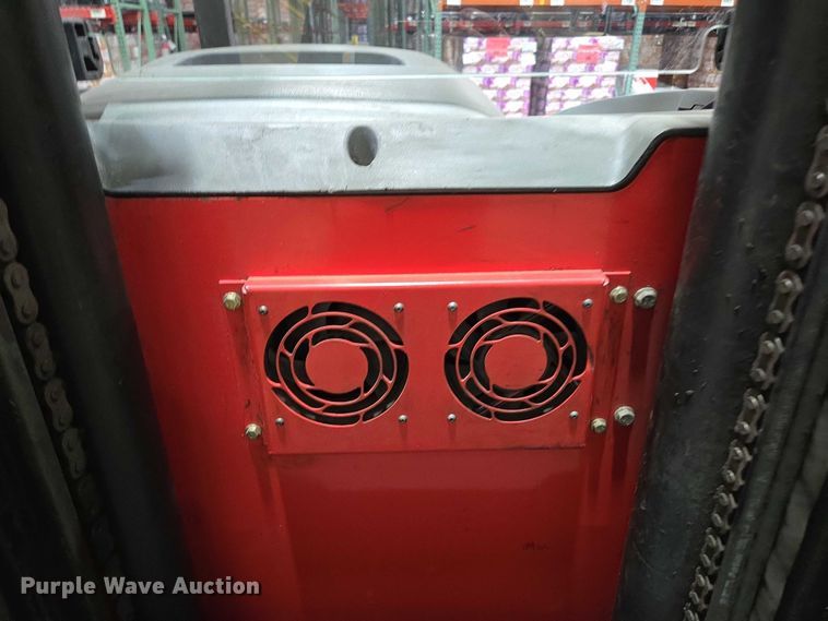 image for item EN2010 Raymond 750-R45TT reach truck