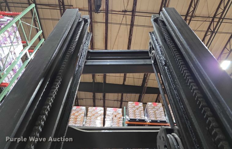 image for item EN2010 Raymond 750-R45TT reach truck