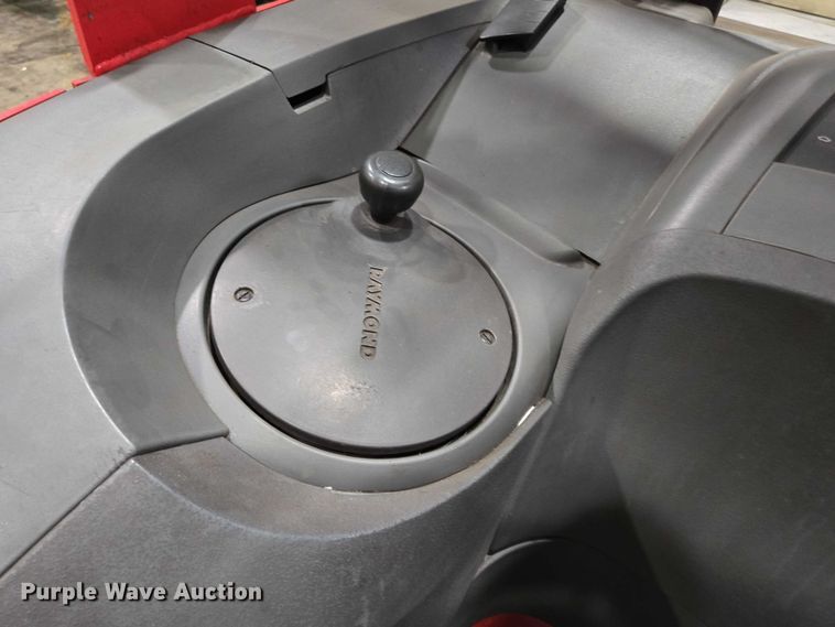 image for item EN2010 Raymond 750-R45TT reach truck