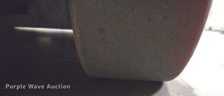 image for item EN2010 Raymond 750-R45TT reach truck