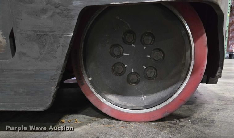 image for item EN2010 Raymond 750-R45TT reach truck