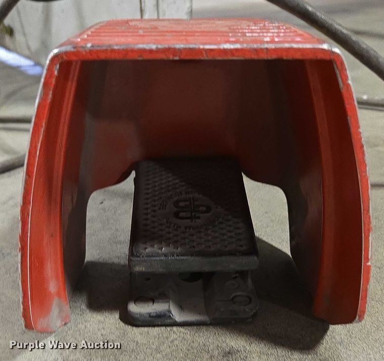 image for item EN2017 1996 RAS 52.31 metal brake