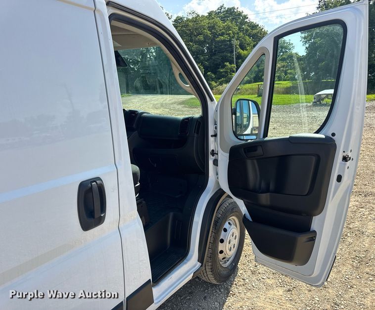 image for item EN4629 2022 Dodge Ram ProMaster 2500 delivery van