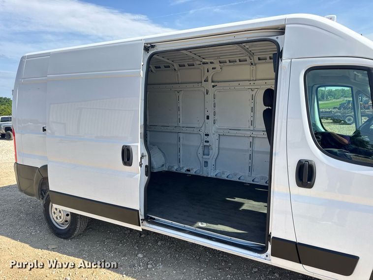 image for item EN4629 2022 Dodge Ram ProMaster 2500 delivery van