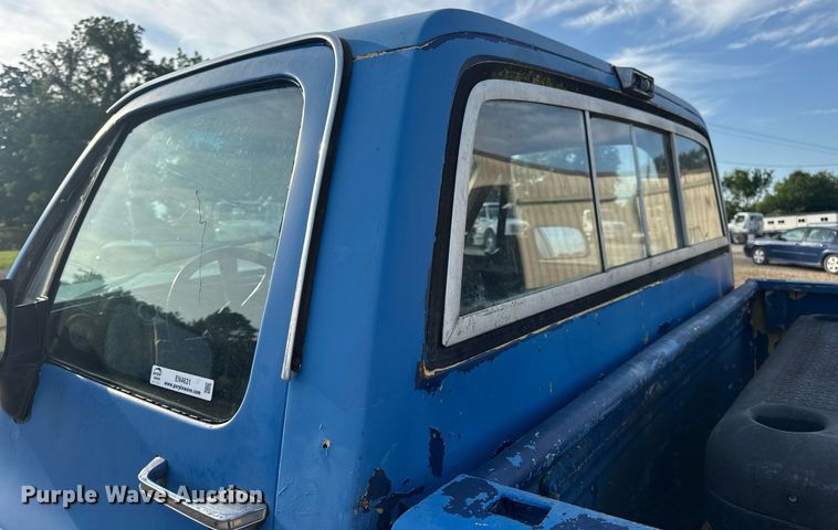 image for item EN4631 1978 Chevrolet K10 pickup truck