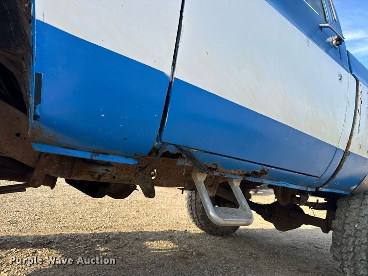 image for item EN4631 1978 Chevrolet K10 pickup truck