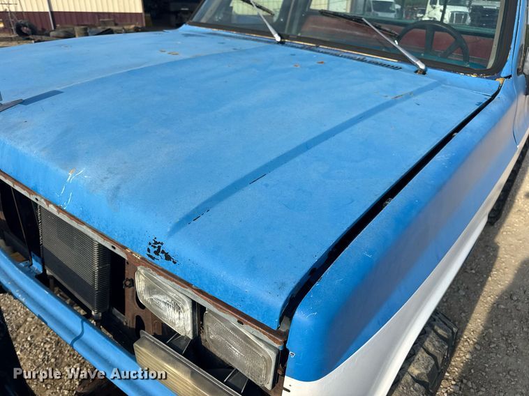 image for item EN4631 1978 Chevrolet K10 pickup truck