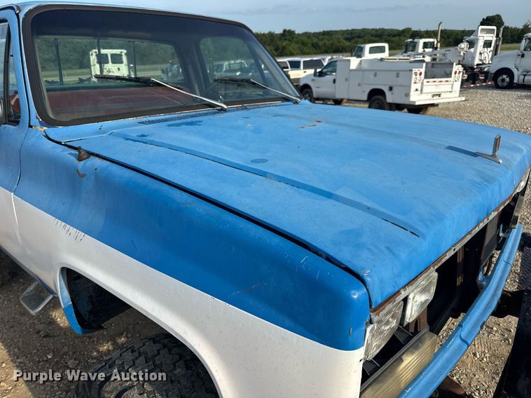 image for item EN4631 1978 Chevrolet K10 pickup truck
